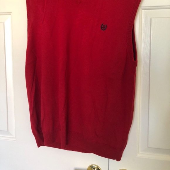 CHAPS MEN'S SIZE S SWEATER VEST RED W/ NAVY LOGO V NECK CHRISTMAS HOLIDAY NWT - Picture 3 of 10